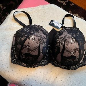 40DDD Torrid Bra NWT